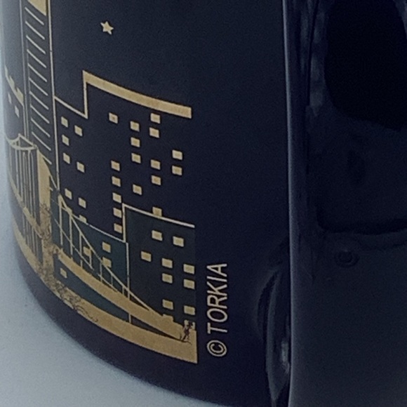Torkia Cobalt Blue and Gold New York City Skyline Mug - Picture 8 of 10